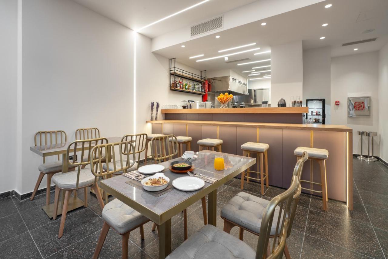 Hellenic Vibes Smart Atena